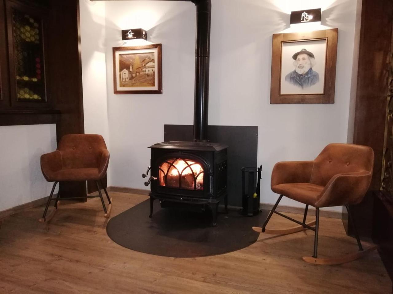 Hotel Meuble Meridiana Valtournenche Eksteriør billede
