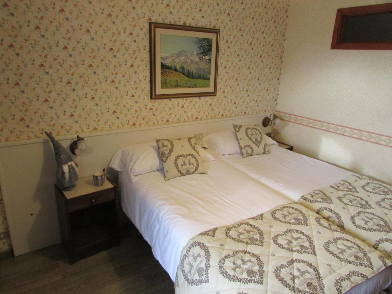 Hotel Meuble Meridiana Valtournenche Eksteriør billede